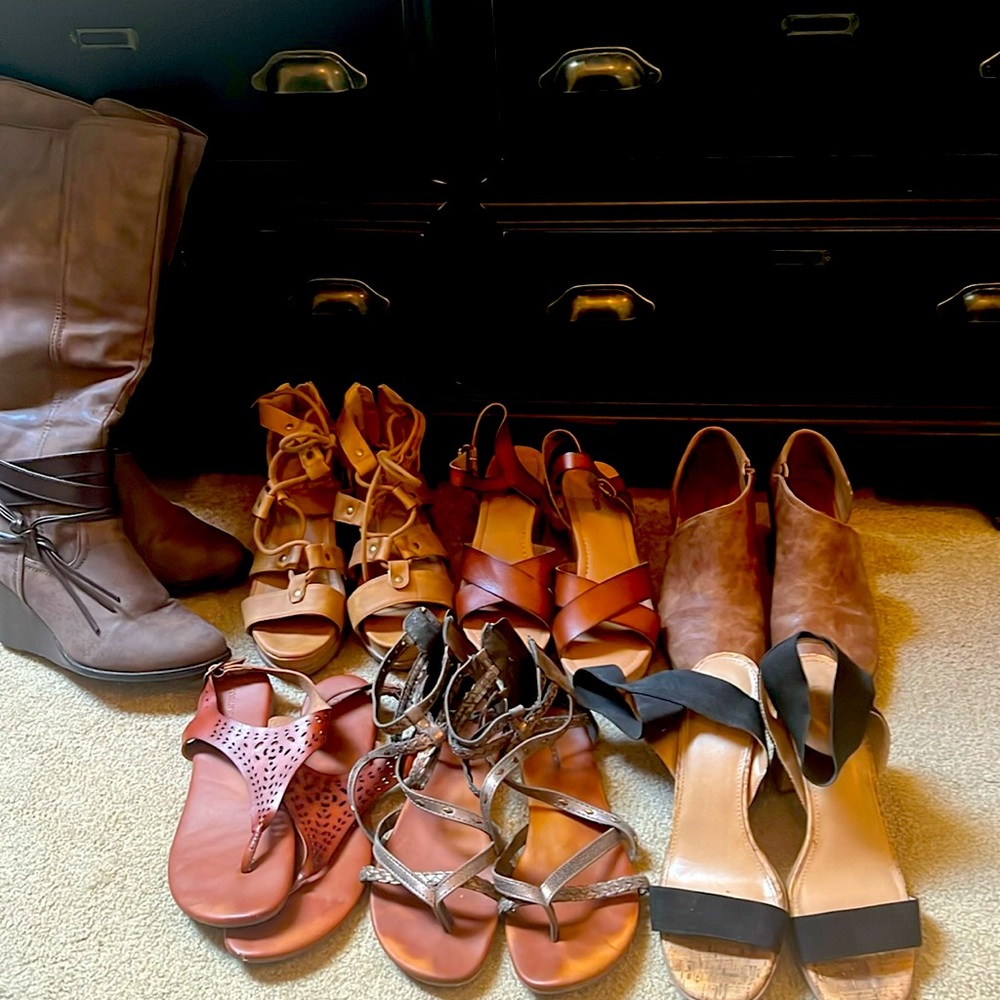 Lot of 7, size 9 Maurice’s shoes